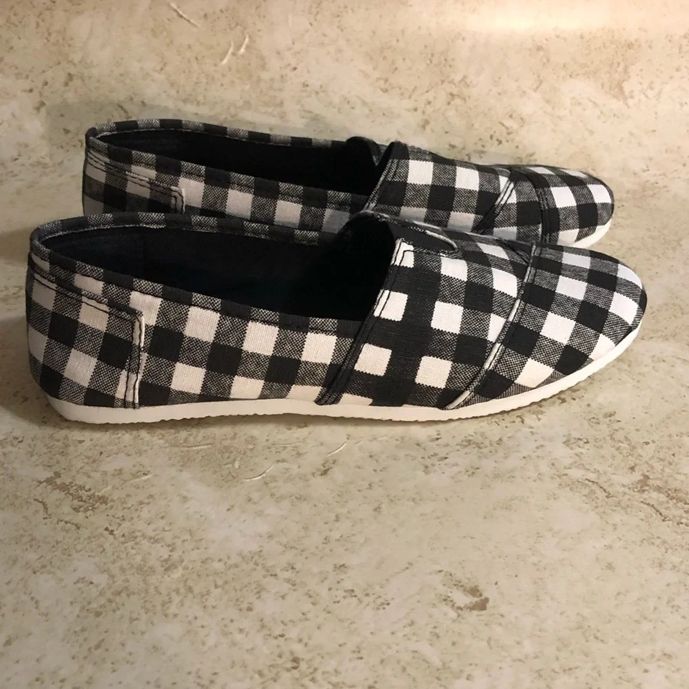 Epicstep Black and White Checkered Women's Slip-On Shoes Size 7
